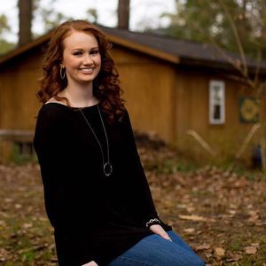 Meet your Posher, Lauren